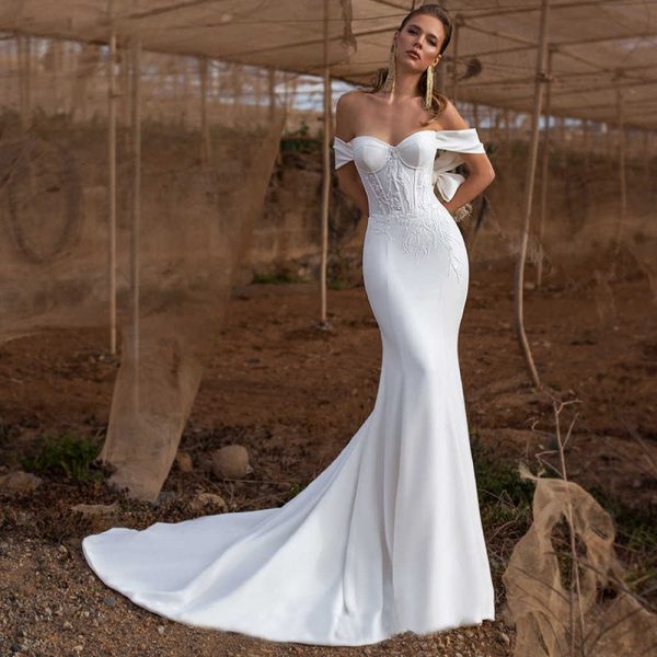 Le top 3 des robes de mariée intemporelle ! image 5 | Soirée Blanche Le top 3 des robes de mariée intemporelle ! image 4 | Soirée Blanche