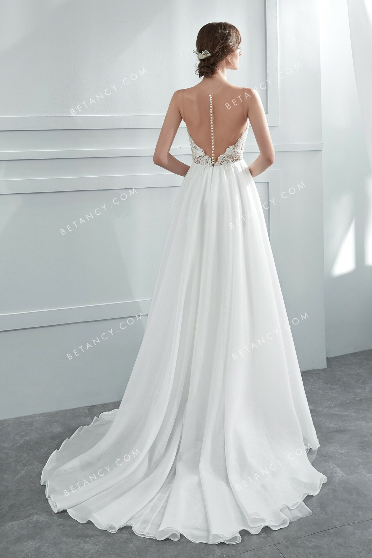 Robe de mariée bohème 2023 image 1 | Soirée Blanche robe de mariée bohème 2023