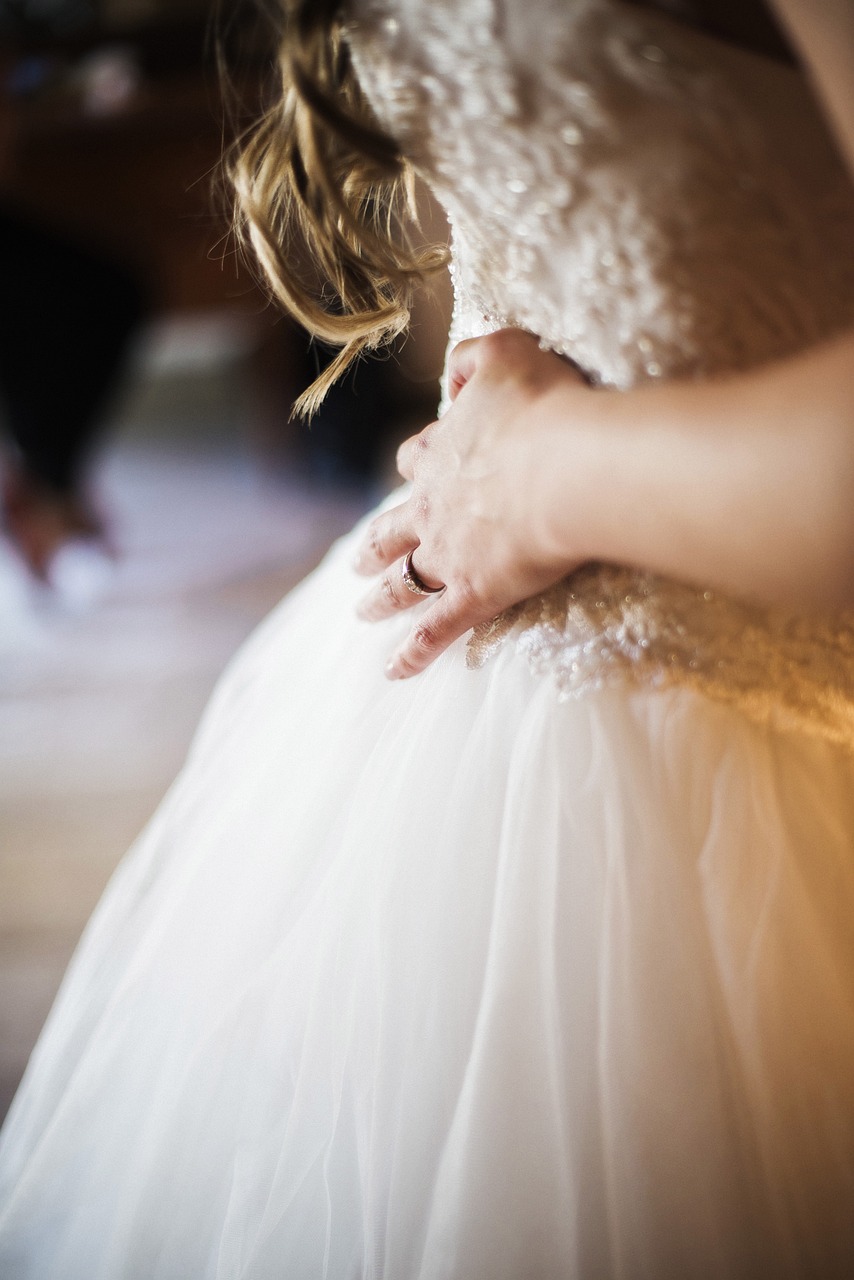 robe de mariée princesse dentelle strass