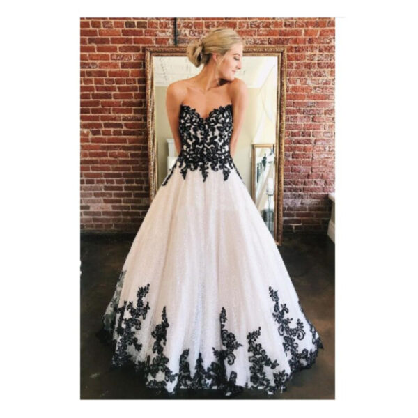 Robe De Mariée Blanche Et Noire Soirée Blanche