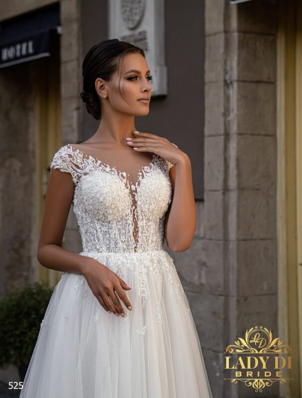 Robe de mariée à manche courte