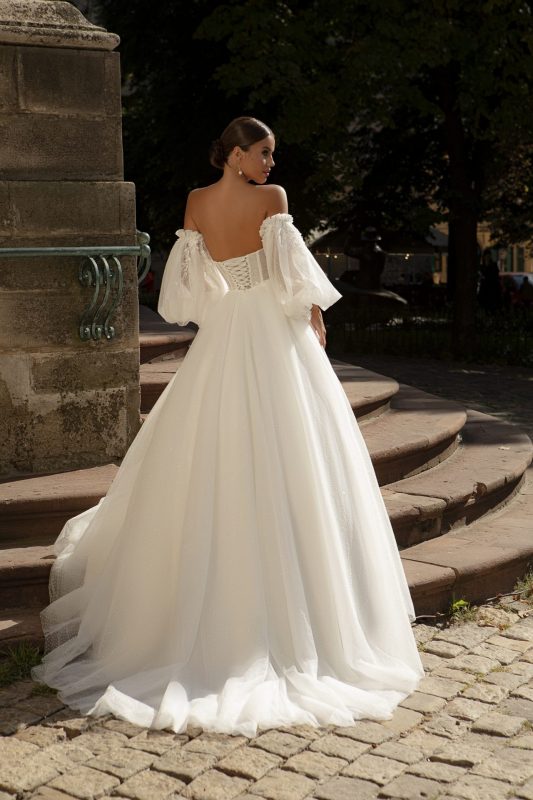 Comment lacer une robe de mariée ?