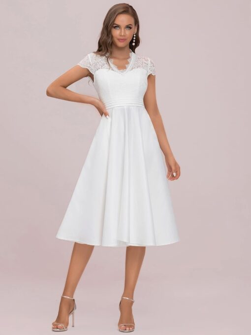 Robe De Mariée Bohème Courte Blanche image 11 | Soirée Blanche