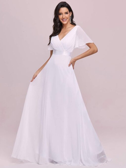 Robe De Mariée Courte Volumineuse Blanche image 13 | Soirée Blanche