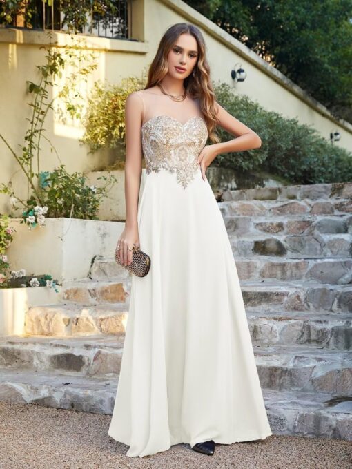 Robe de mariée princesse bustier et dentelle image 9 | Soirée Blanche