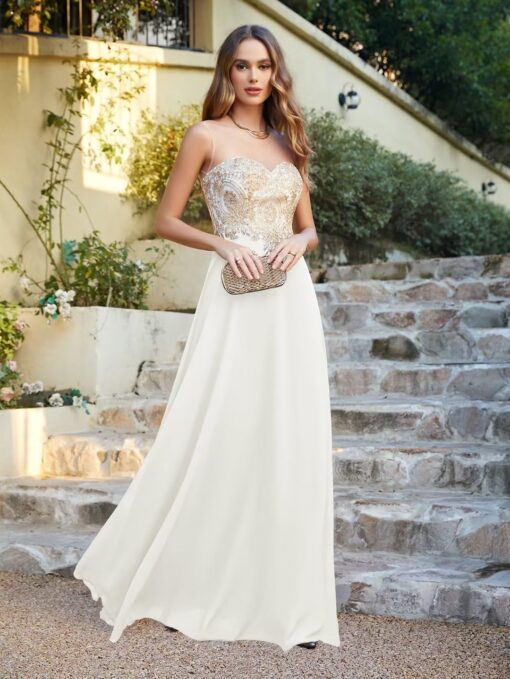 Robe de mariée princesse bustier et dentelle image 11 | Soirée Blanche