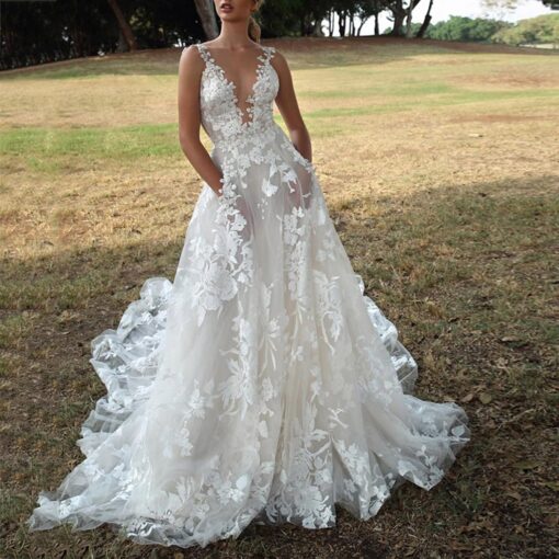 Robe De Mariée Princesse Manches Longues Blanche image 5 | Soirée Blanche