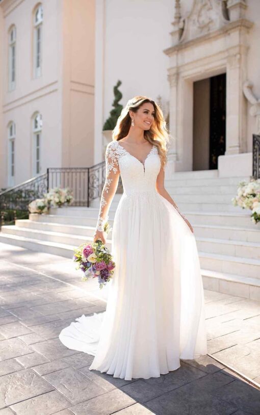 Robe de mariée à encolure cœur avec broderie image 5 | Soirée Blanche