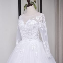 Robe De Mariée fendue avec ceinture tissu image 23 | Soirée Blanche