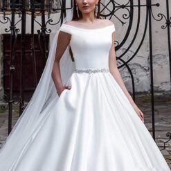 Robe De Mariée Manches Courtes Bouffantes Et Dentelle Florale image 21 | Soirée Blanche