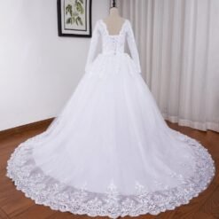 Robe De Mariée Hiver Manches Longues Blanche image 27 | Soirée Blanche