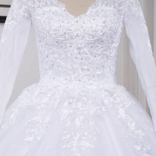 Robe De Mariée Hiver Manches Longues Blanche image 9 | Soirée Blanche