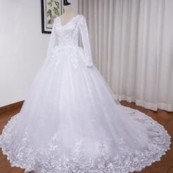 Robe De Mariée Hiver Manches Longues Blanche image 25 | Soirée Blanche