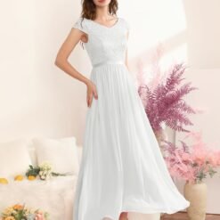 Robe De Mariée Tulle Et Dentelle Blanche image 13 | Soirée Blanche