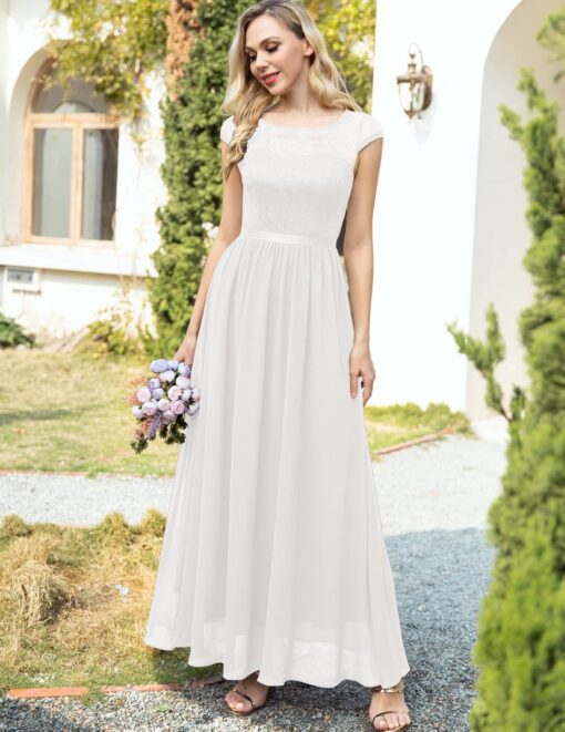 Robe de mariée fente montante et dentelle florale image 5 | Soirée Blanche